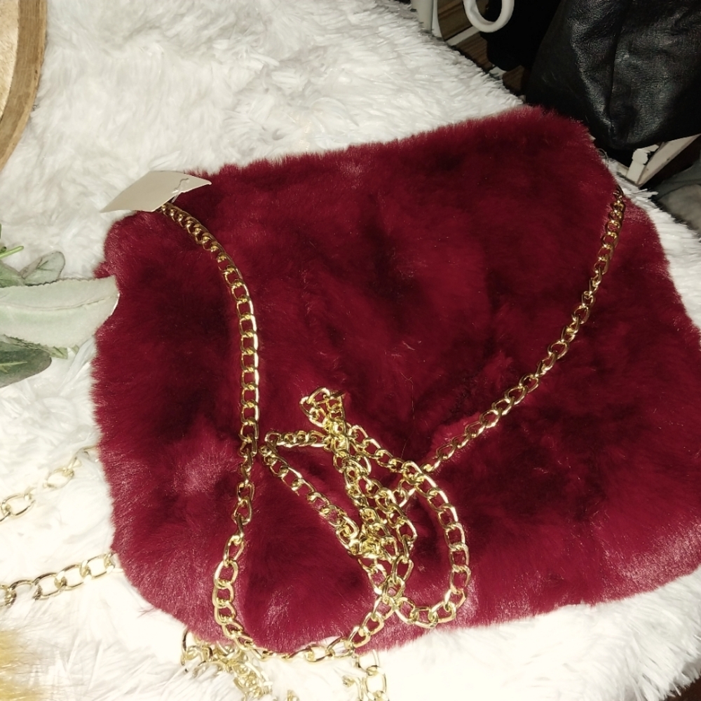 Elegant Fuzzy Crossbody Bag Set - Burgundy and Mustard